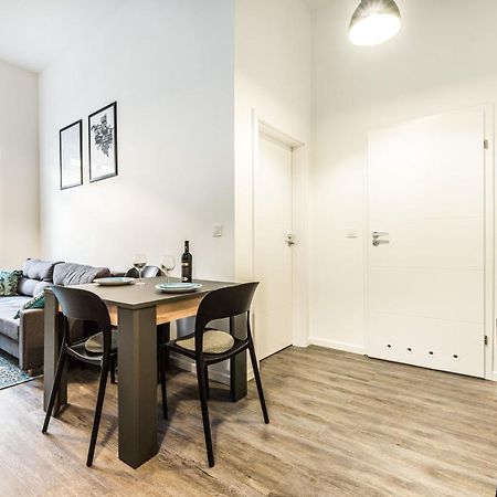 Apartament W Sercu Miasta Poznan Garbary 31 Kültér fotó