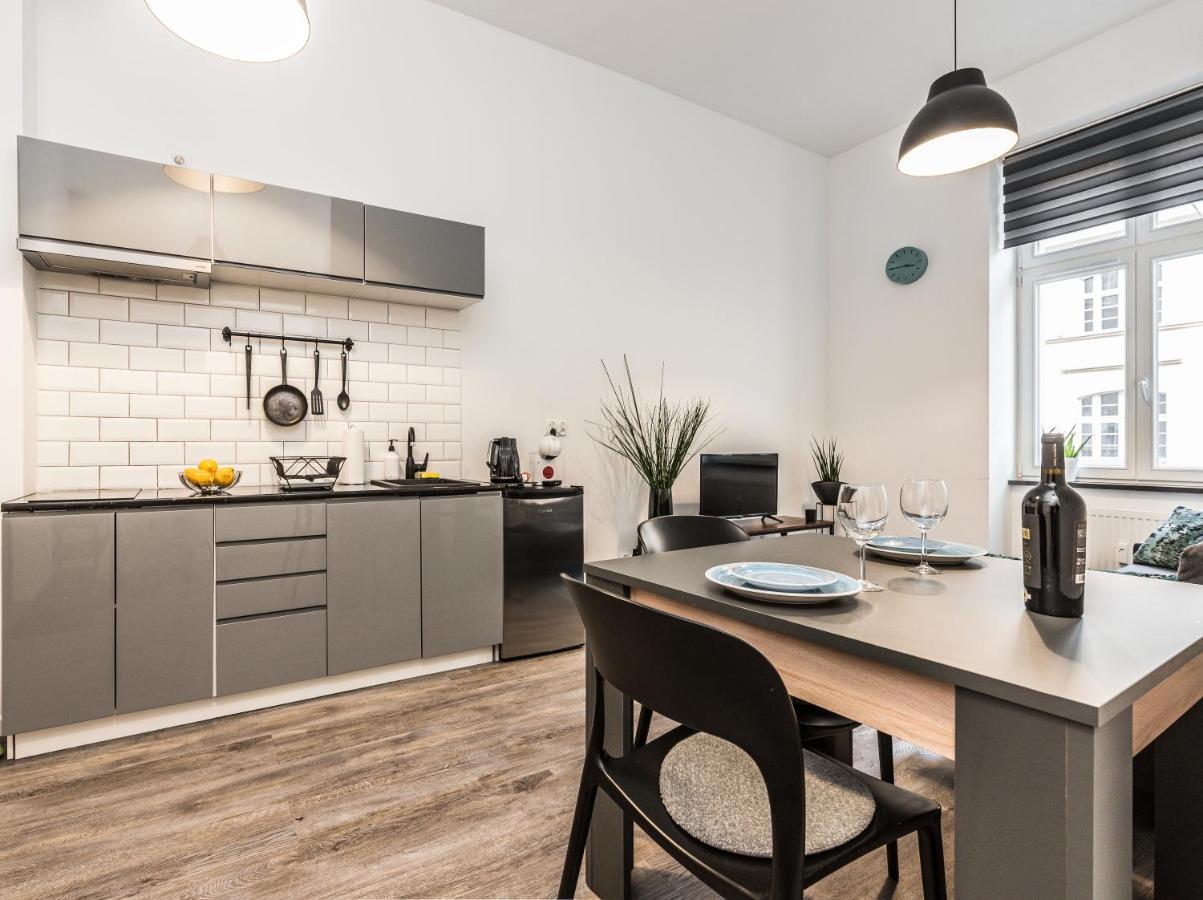 Apartament W Sercu Miasta Poznan Garbary 31 Kültér fotó